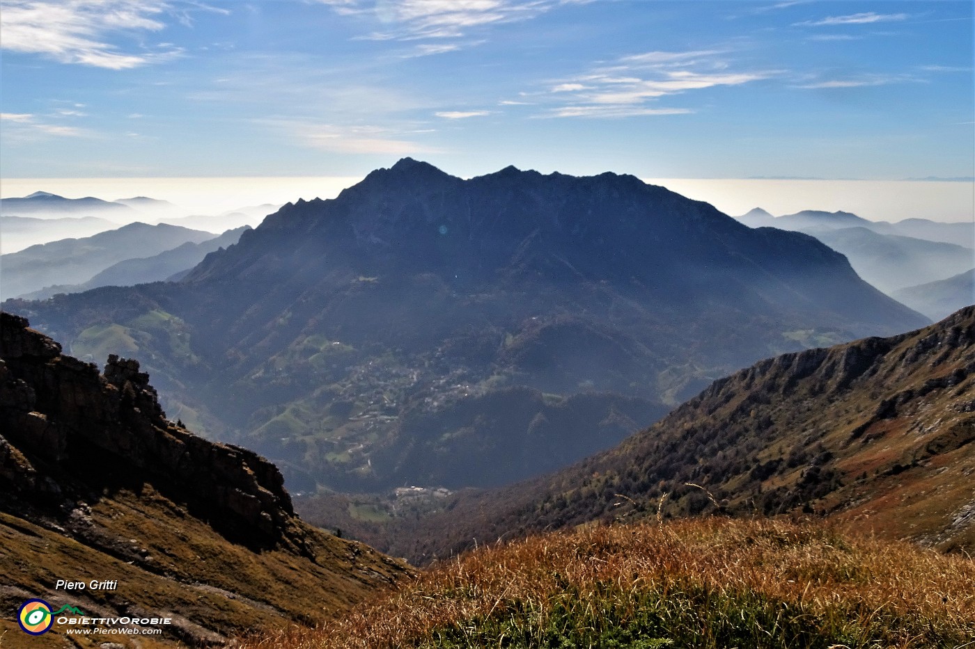 34 Vista sulla Val Carnera appena salita.JPG